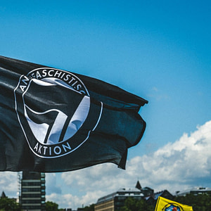Antifa Fahne Demo